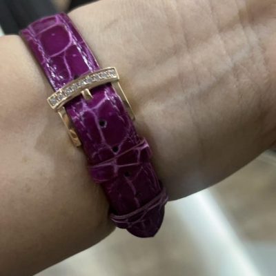 Một số hình ảnh về dây da đồng hồ đẹp từ da cá sấu Pháp