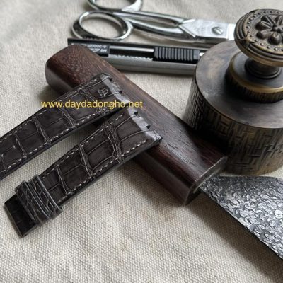 Một số hình ảnh về dây da đồng hồ đẹp từ da cá sấu Pháp